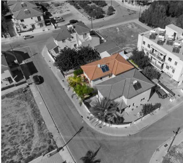 Hus i Livadia, Larnaka 10753595