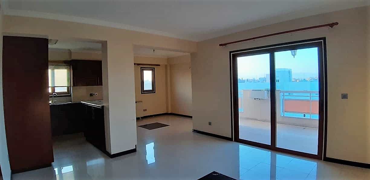 公寓 在 Nicosia, Nicosia 10753794
