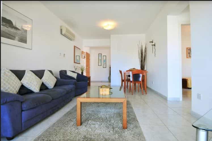 Condominium in Paphos, Pafos 10753822