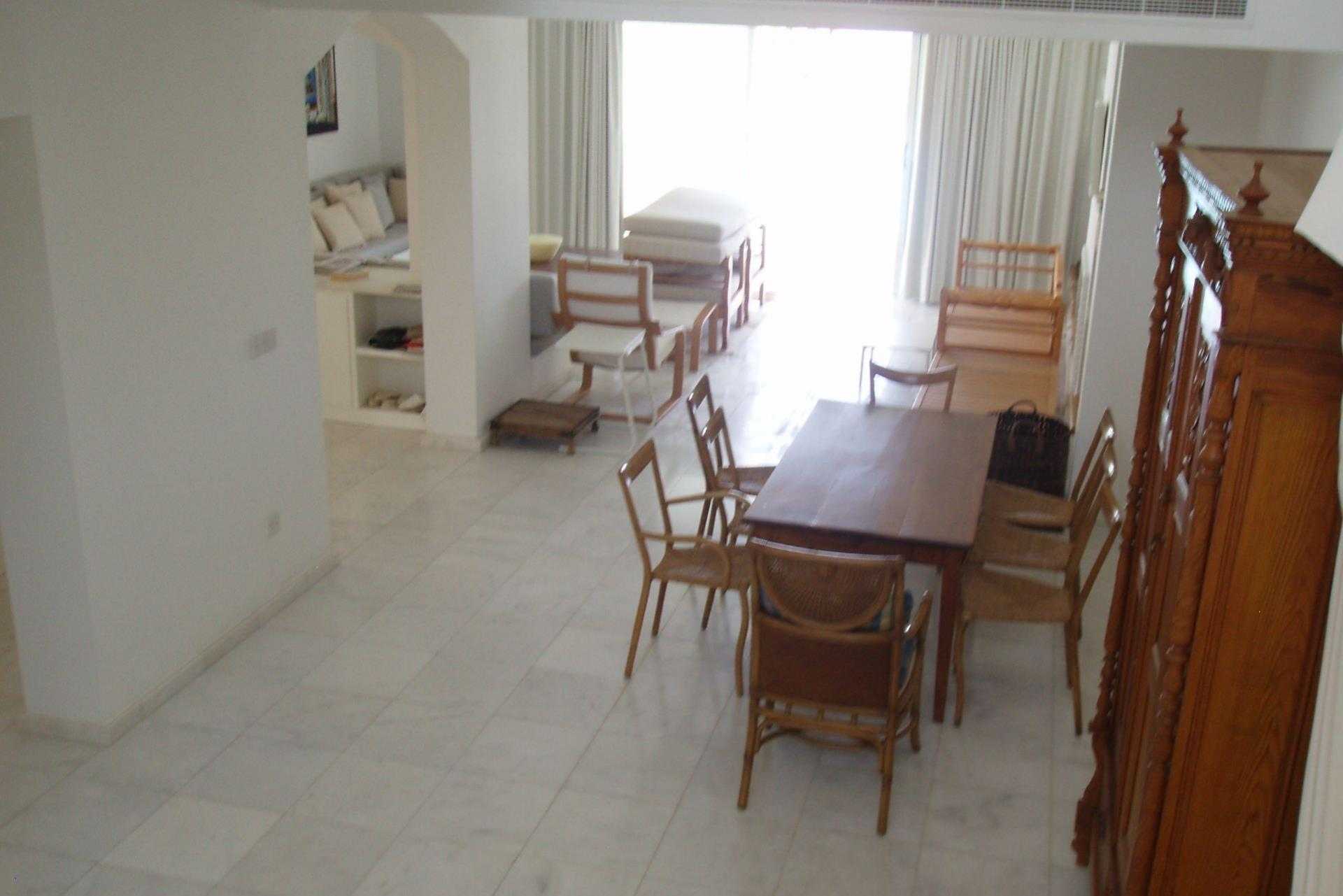 rumah dalam Kiti, Larnaka 10754201