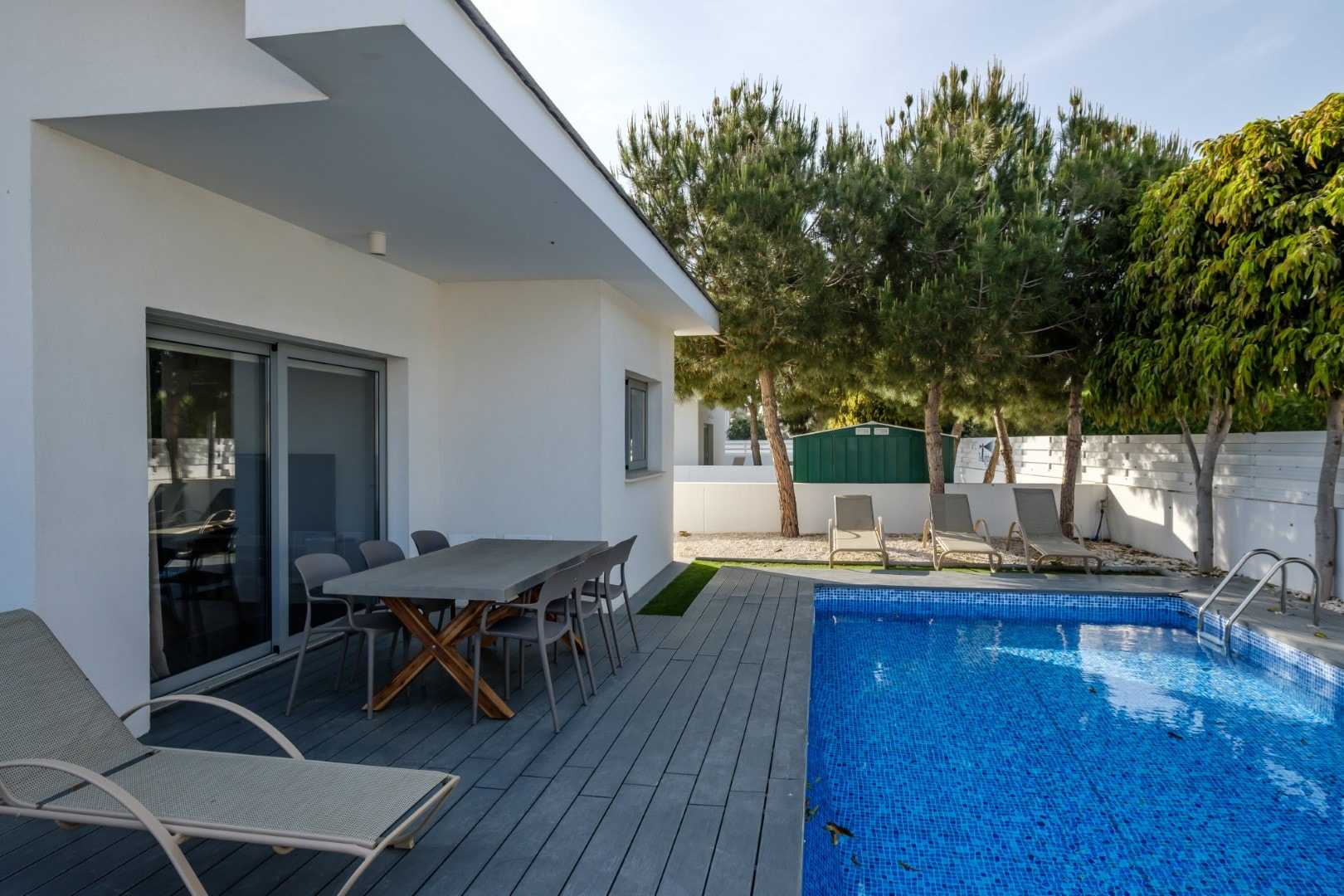 House in Perivolia, Larnaca 10754427