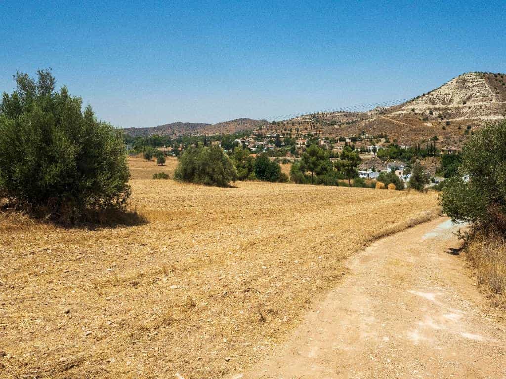 Land im Aradippou, Larnaka 10755126