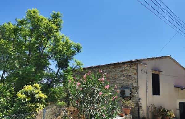 House in Pano Lefkara, Larnaka 10755840