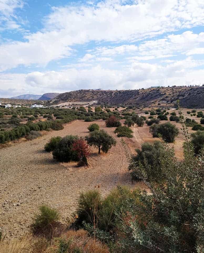 Tanah dalam Agios Athanasios, Lemesos 10756258