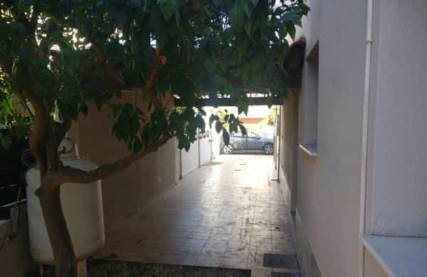 жилой дом в Aradippou, Larnaca 10756318
