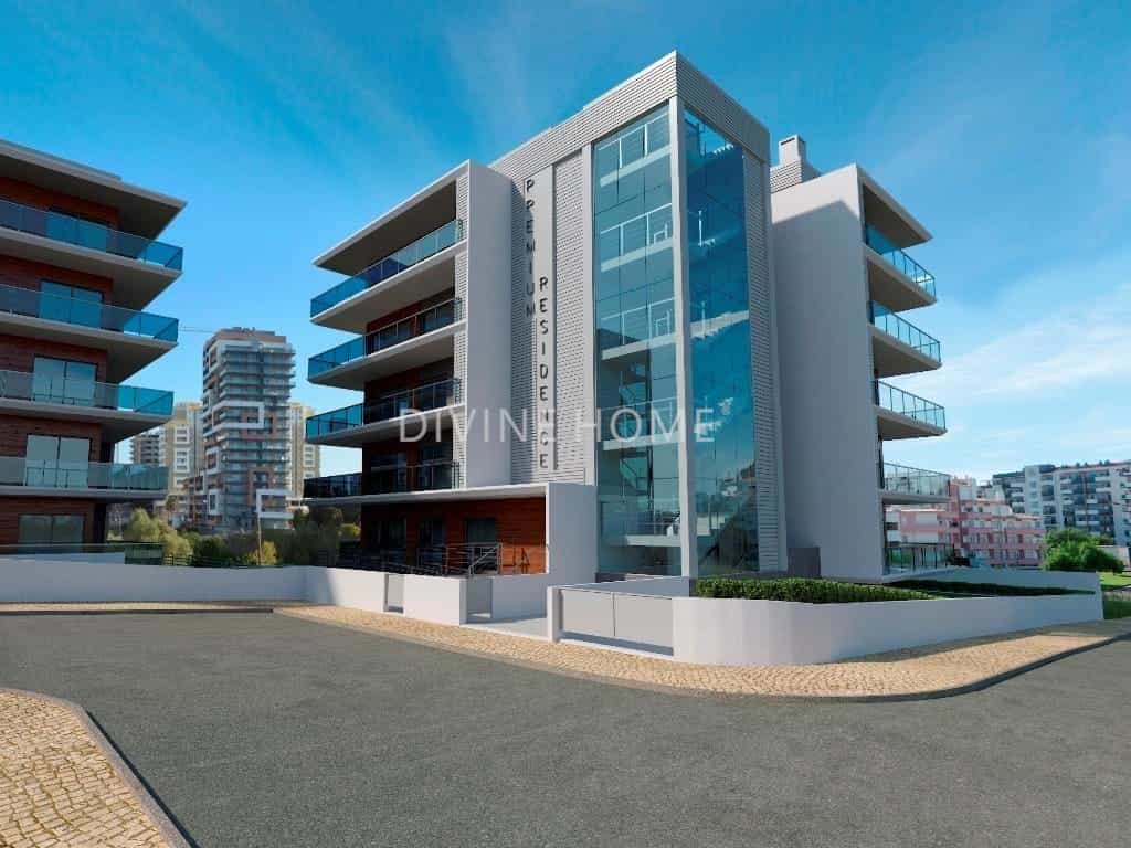 Condominium in Rocha, Faro 10756779