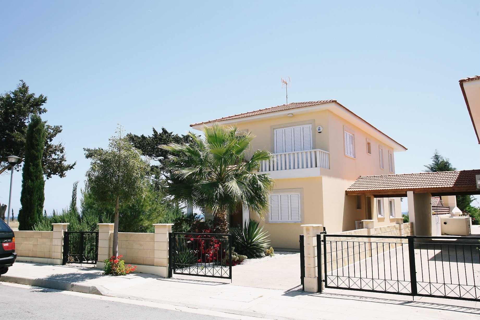 House in Perivolia, Larnaka 10757437
