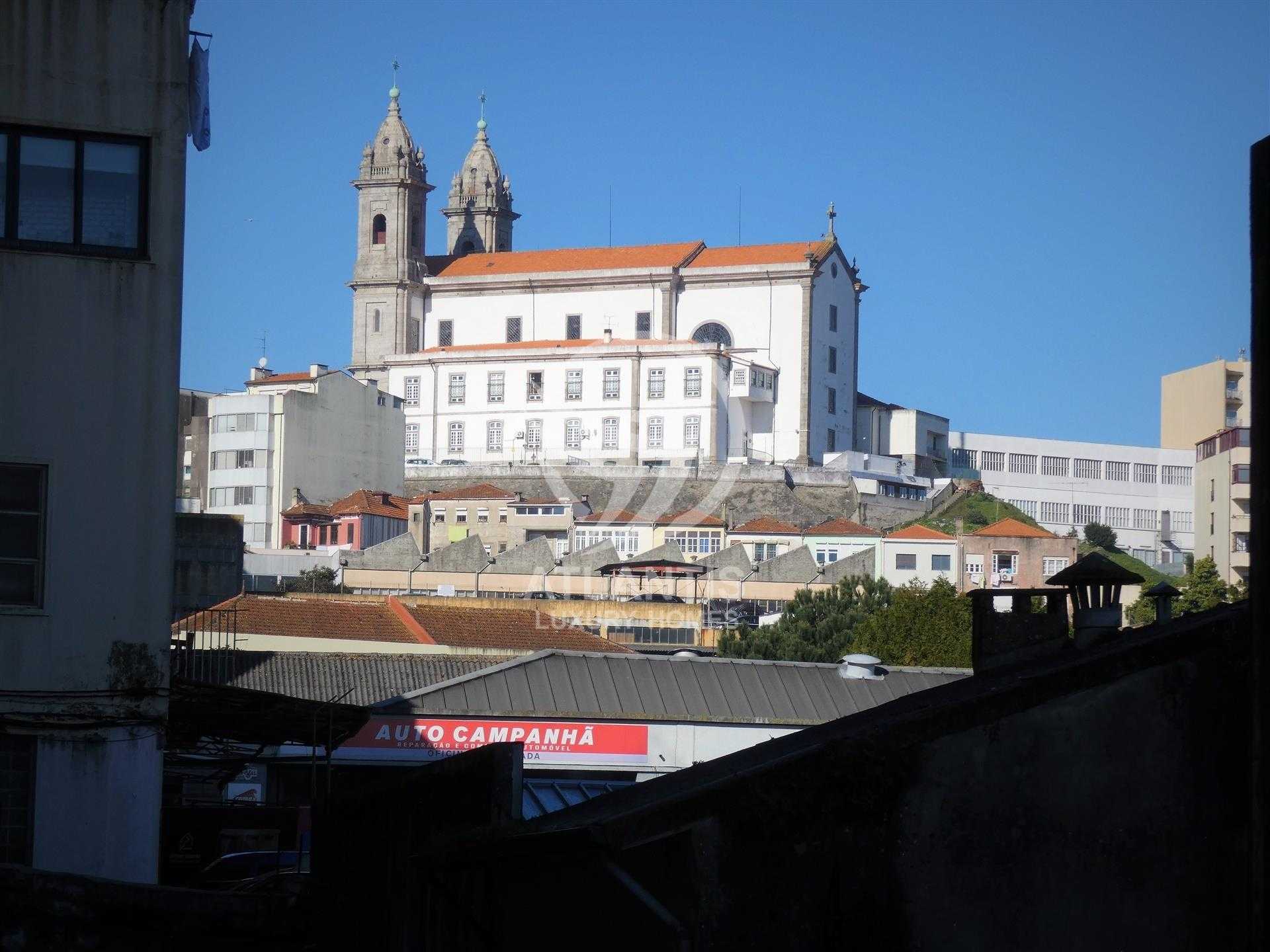 Industriel dans Porto, Porto 10757619