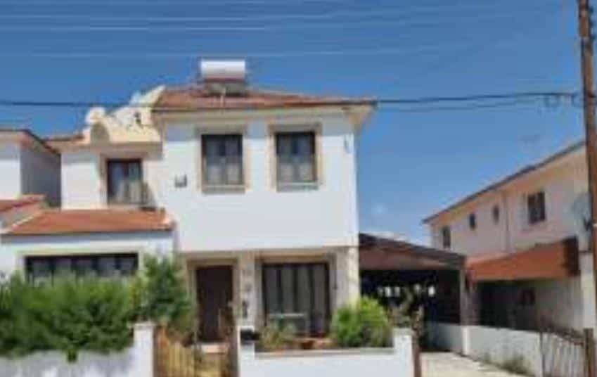 Haus im Aradippou, Larnaca 10757819