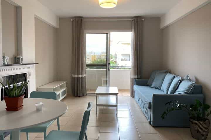Condominium in Perivolia, Larnaka 10758292