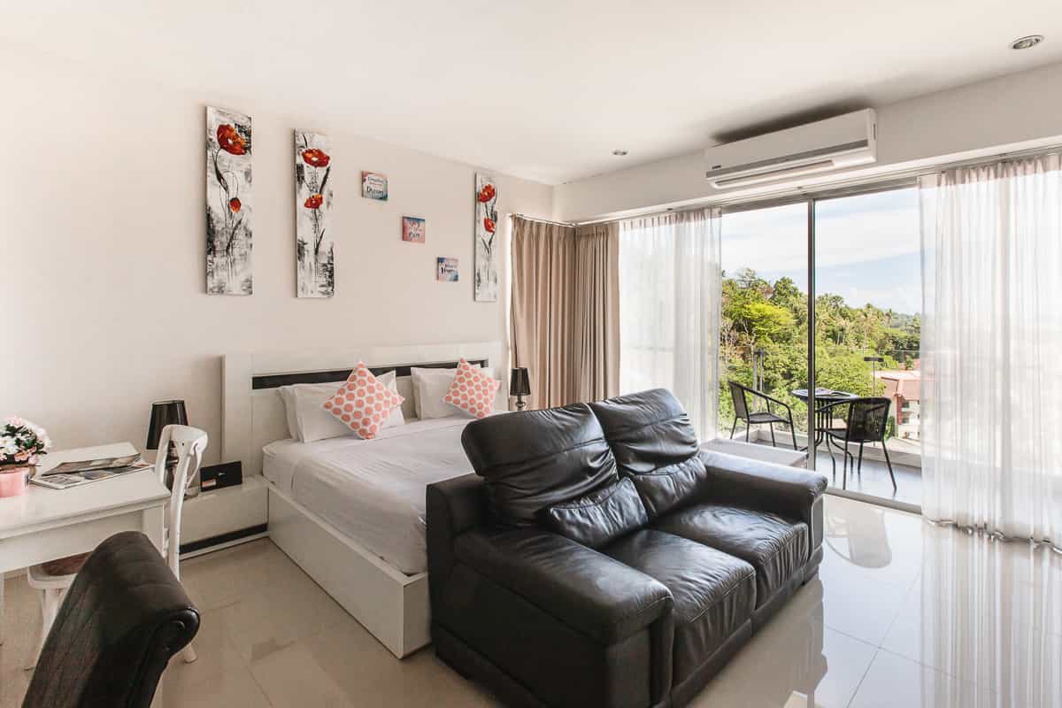 Condominium in Ban Bang La, Phuket 10759973