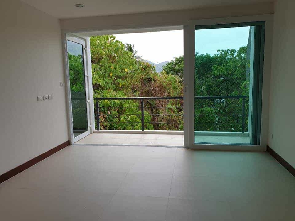 Condominium in Ban Khok Chang, Phuket 10760033