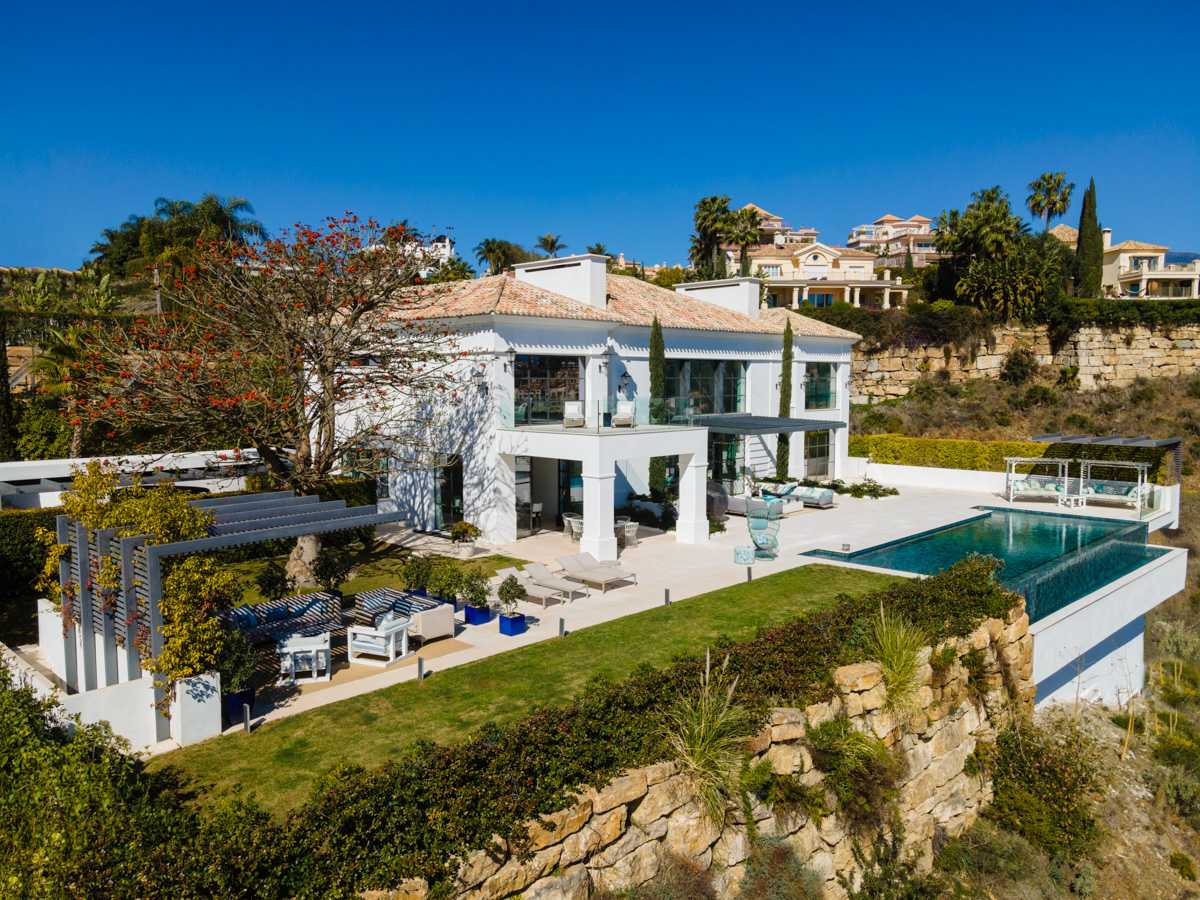 House in Benahavis, Andalusia 10761342