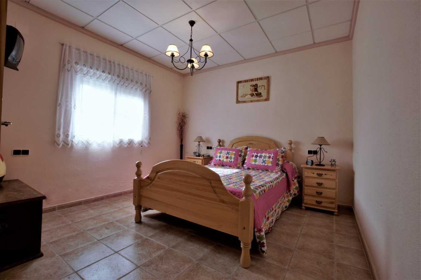 Huis in Saix, Comunidad Valenciana 10761649
