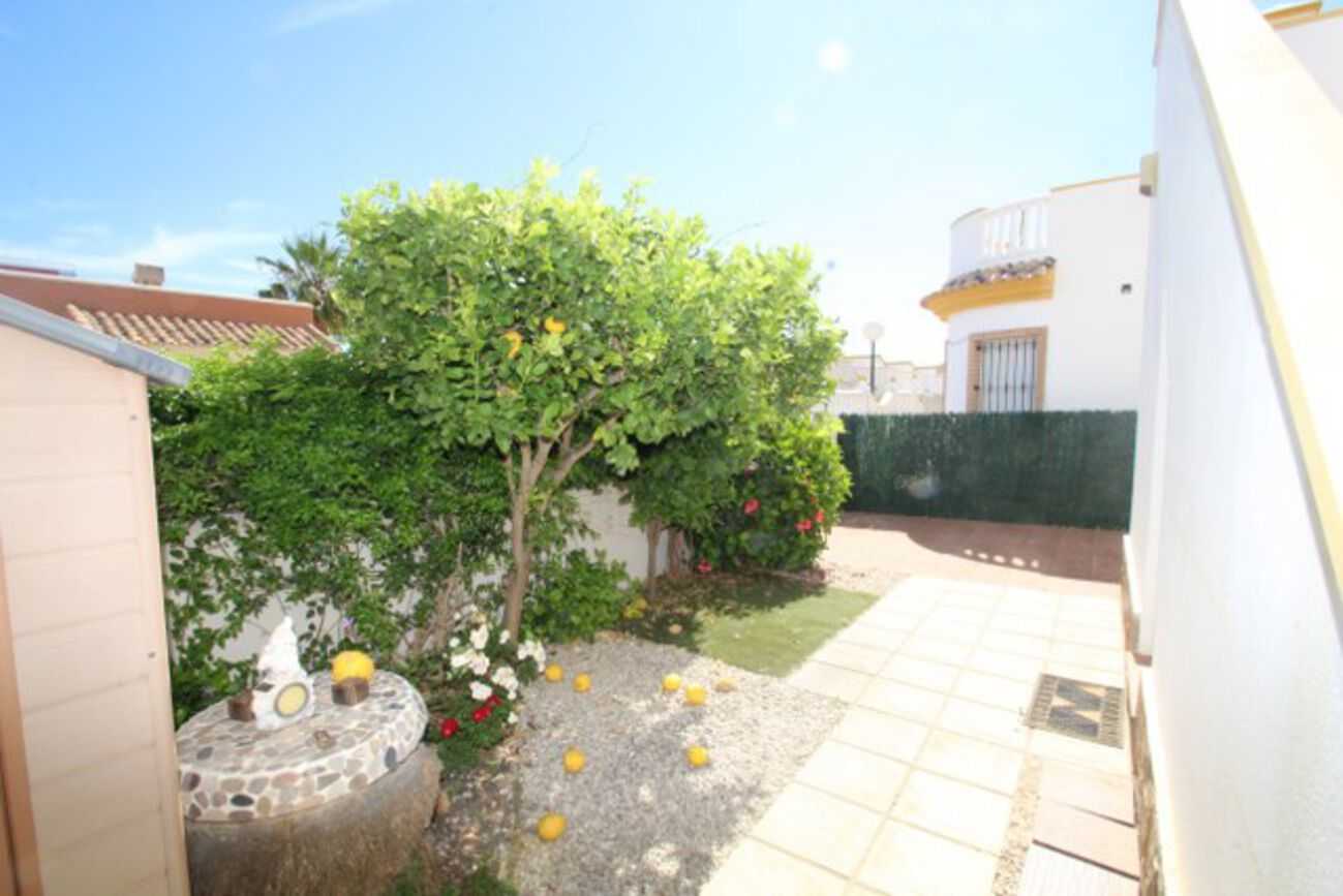 House in Los Montesinos, Valencia 10761654