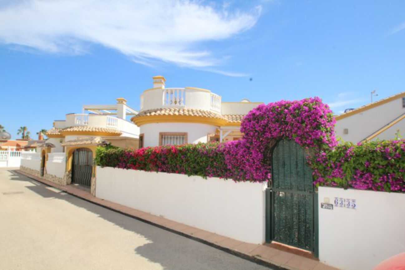 House in Los Montesinos, Valencia 10761654