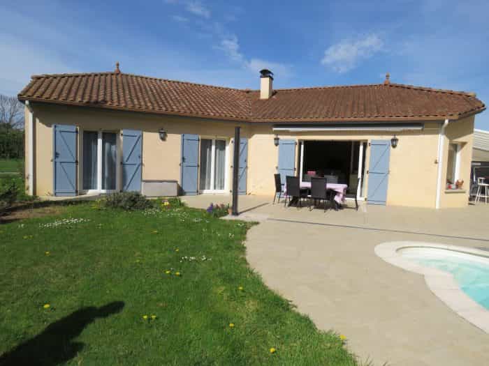 σπίτι σε Castelnau-Magnoac, Occitanie 10762880