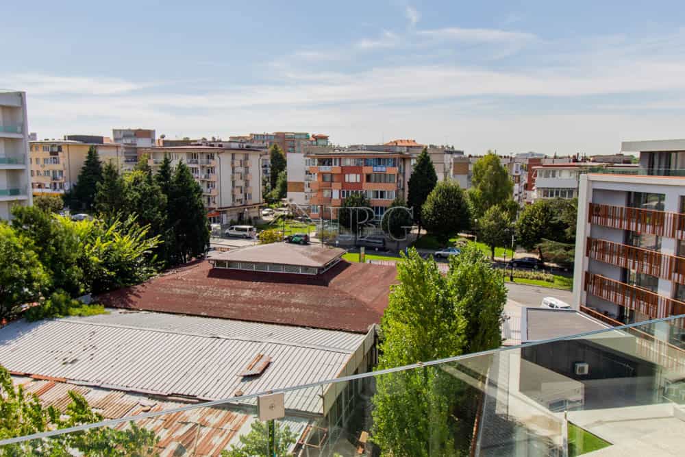 Condominium in Nesebar, Burgas 10763196