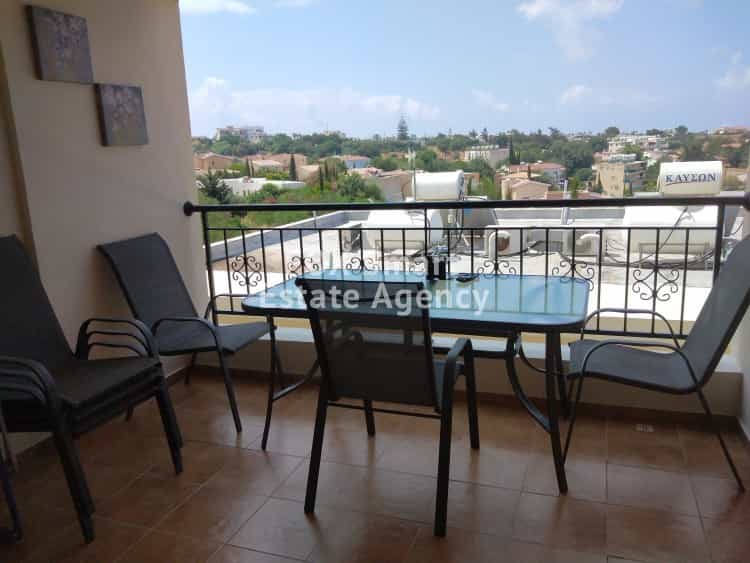 Condominium dans Lémpa, Paphos 10763246
