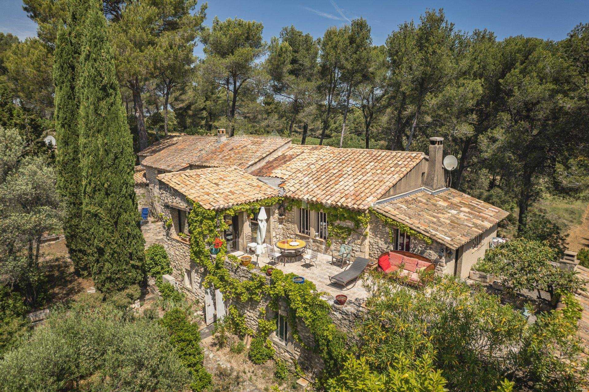 Andet i Saint-Remy-de-Provence, Provence-Alpes-Cote d'Azur 10763370