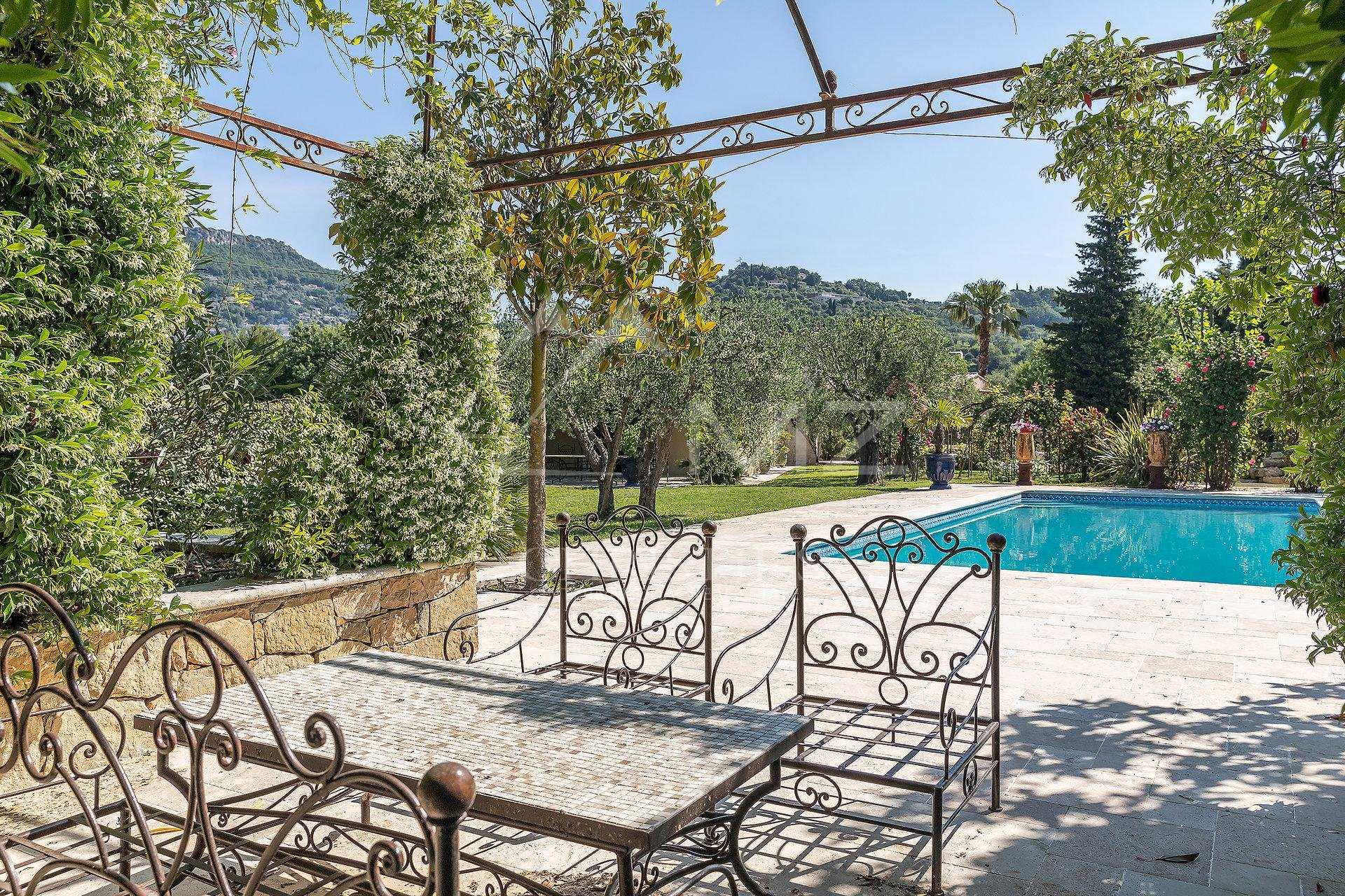 Hus i Le Plan-de-Grasse, Provence-Alpes-Cote d'Azur 10763374