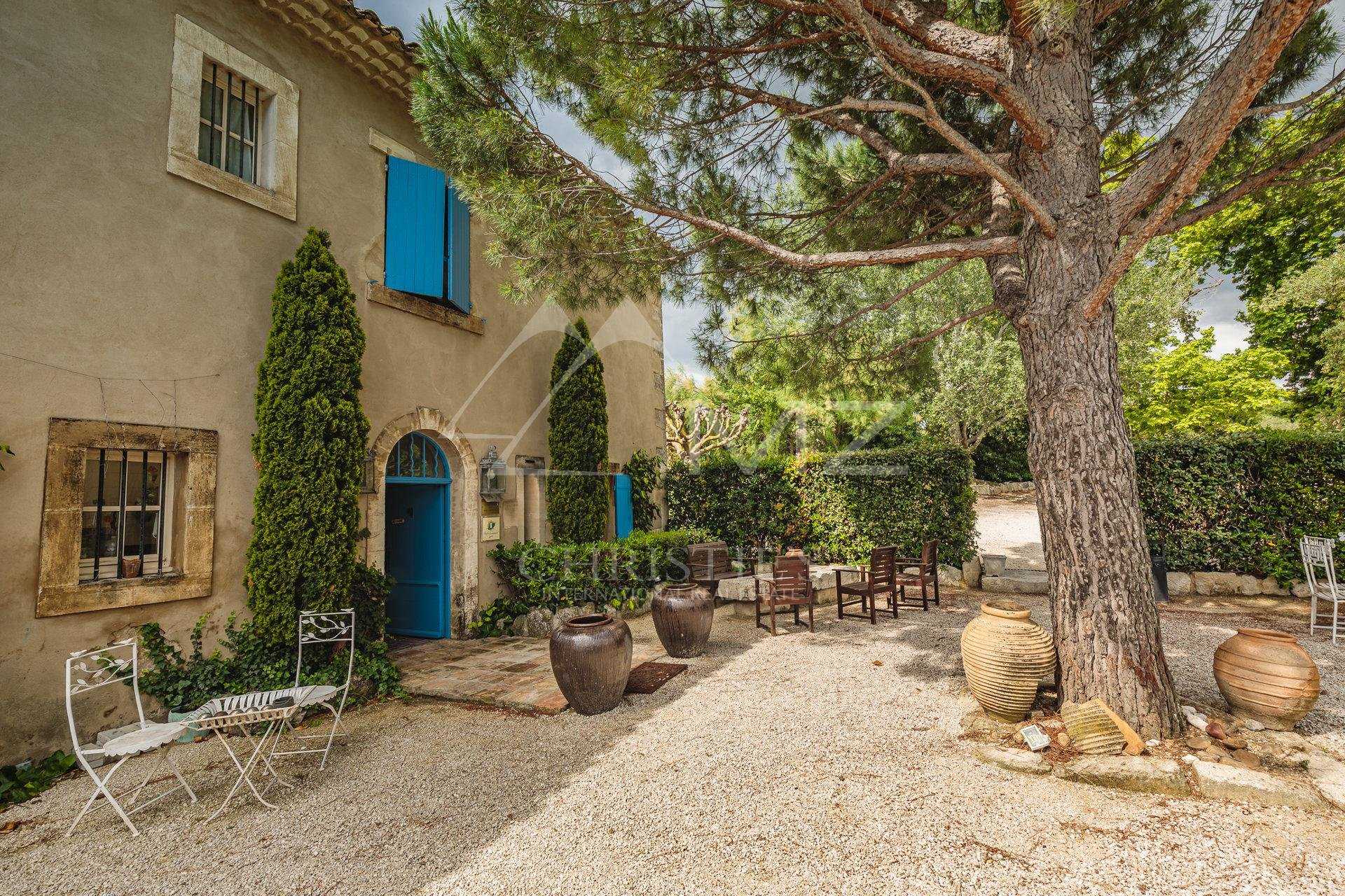 жилой дом в Saint-Rémy-de-Provence, Bouches-du-Rhône 10763378