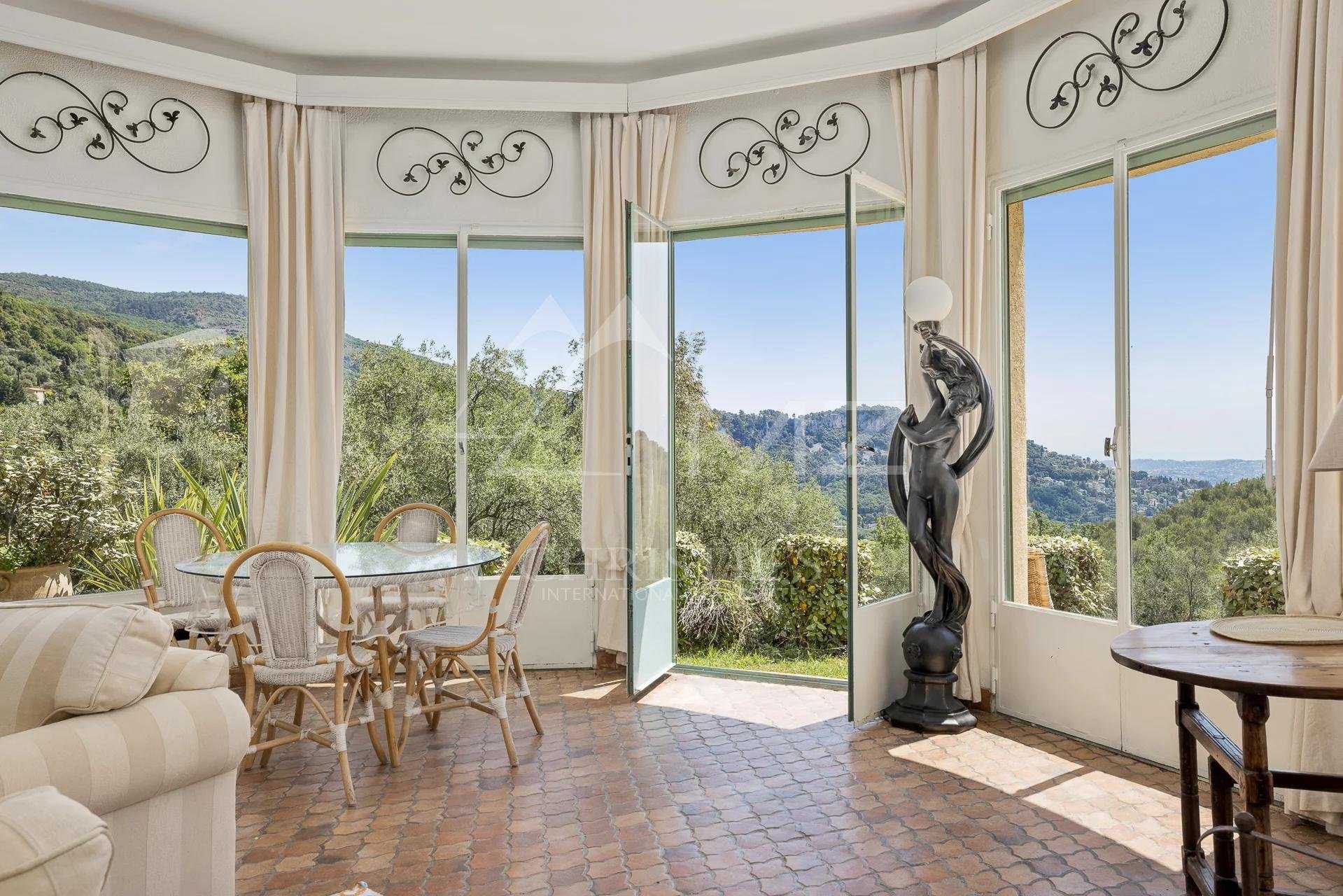 Talo sisään Cabris, Provence-Alpes-Cote d'Azur 10763400