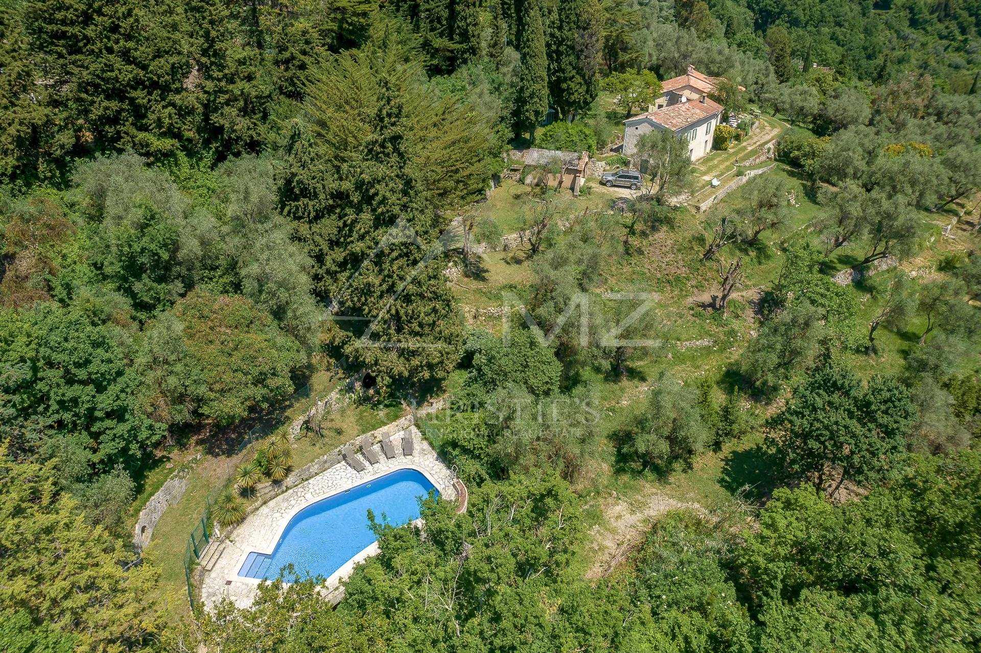 House in Cabris, Provence-Alpes-Cote d'Azur 10763400