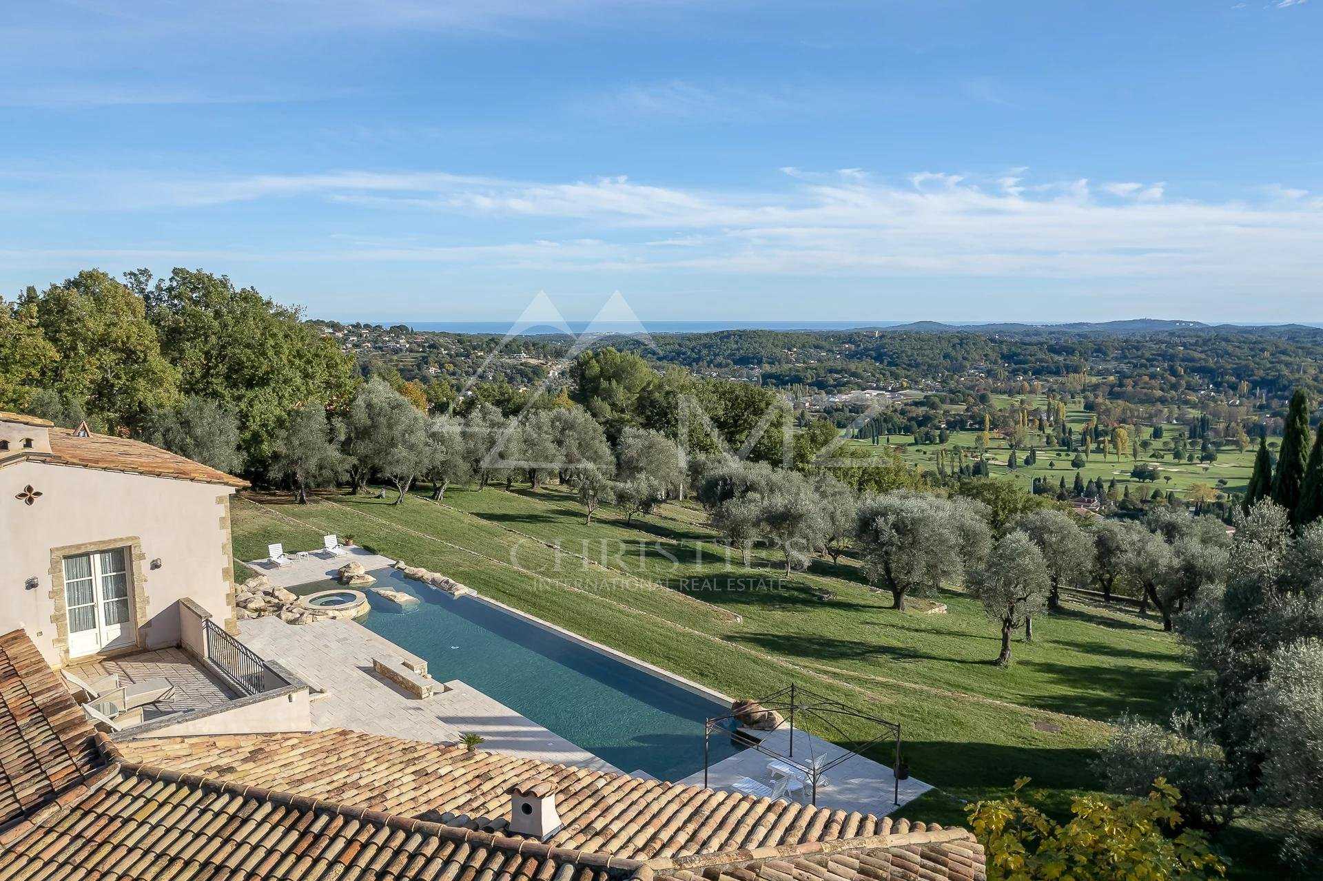 Casa nel Chateauneuf-Grasse, Provence-Alpes-Cote d'Azur 10763407