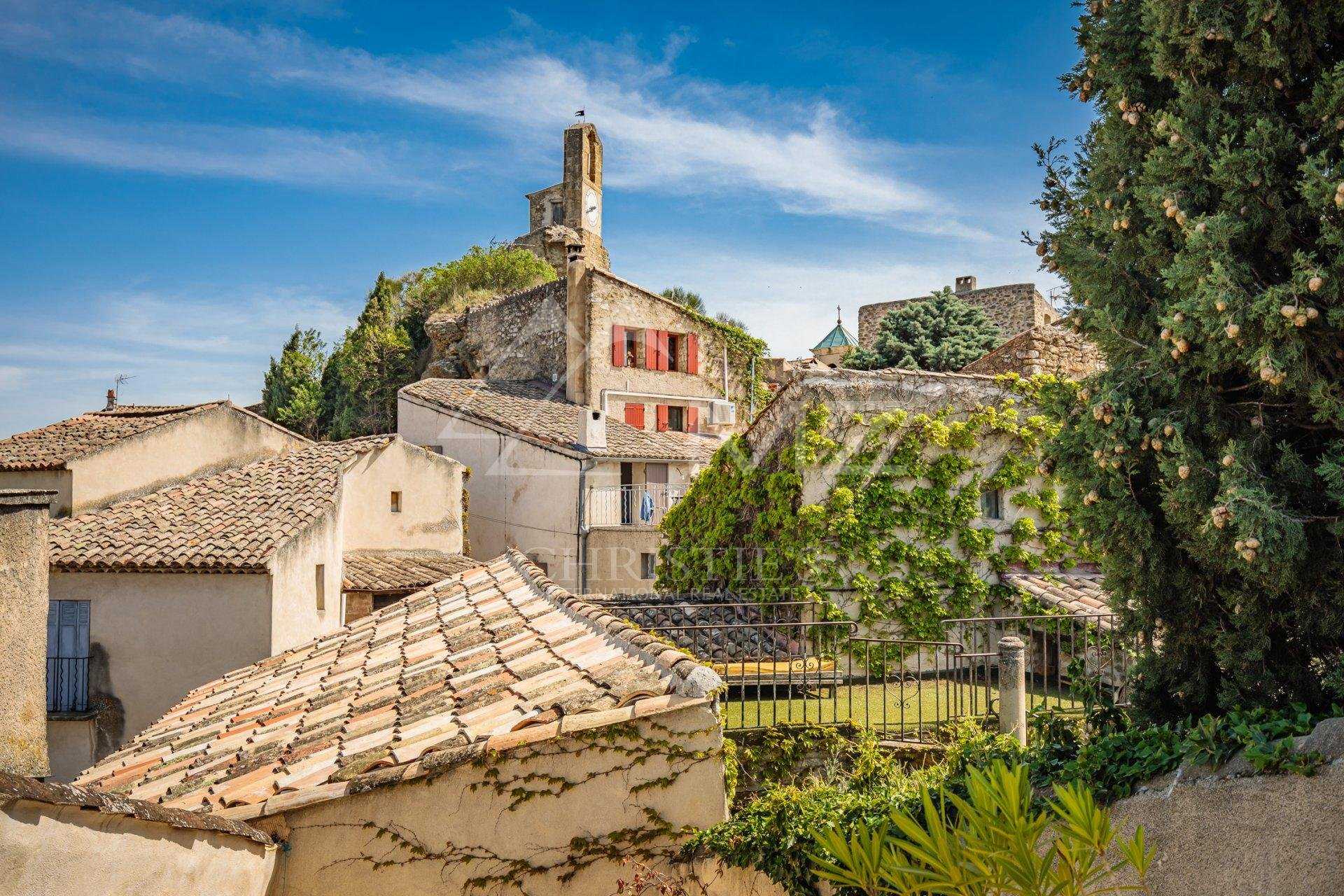House in Lourmarin, Provence-Alpes-Cote d'Azur 10763412