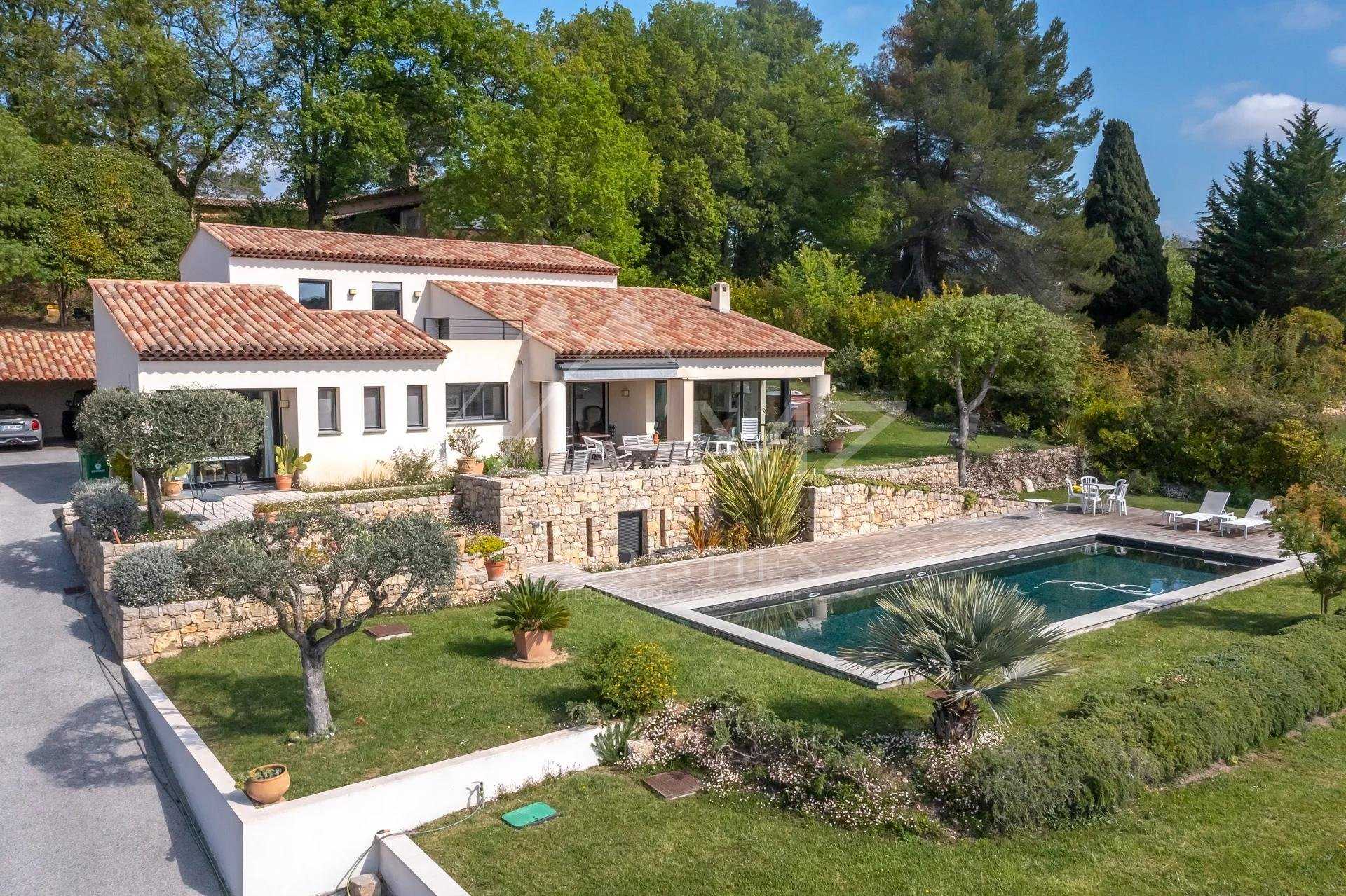 House in Plascassier, Provence-Alpes-Cote d'Azur 10763416