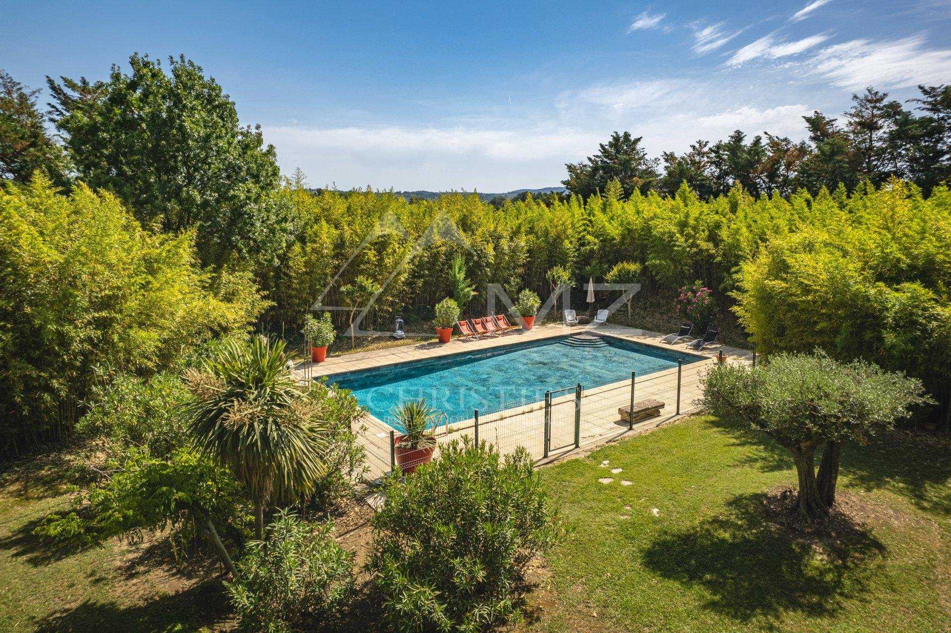 Huis in Mallemort, Provence-Alpes-Cote d'Azur 10763460