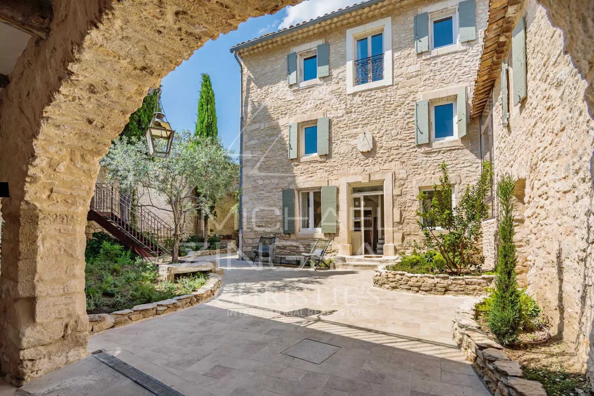 Huis in Gordes, Provence-Alpes-Côte d'Azur 10763527