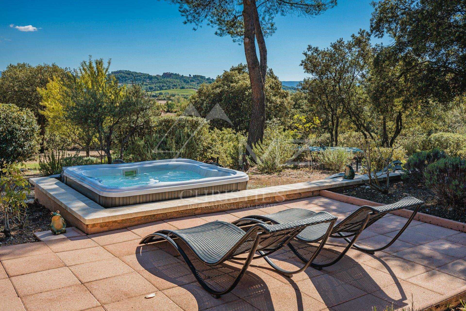 Hus i Roussillon, Provence-Alpes-Cote d'Azur 10763528