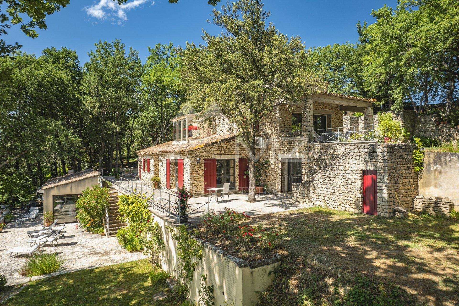 Casa nel Oppede le Vieux, Provenza-Alpi-Costa Azzurra 10763530