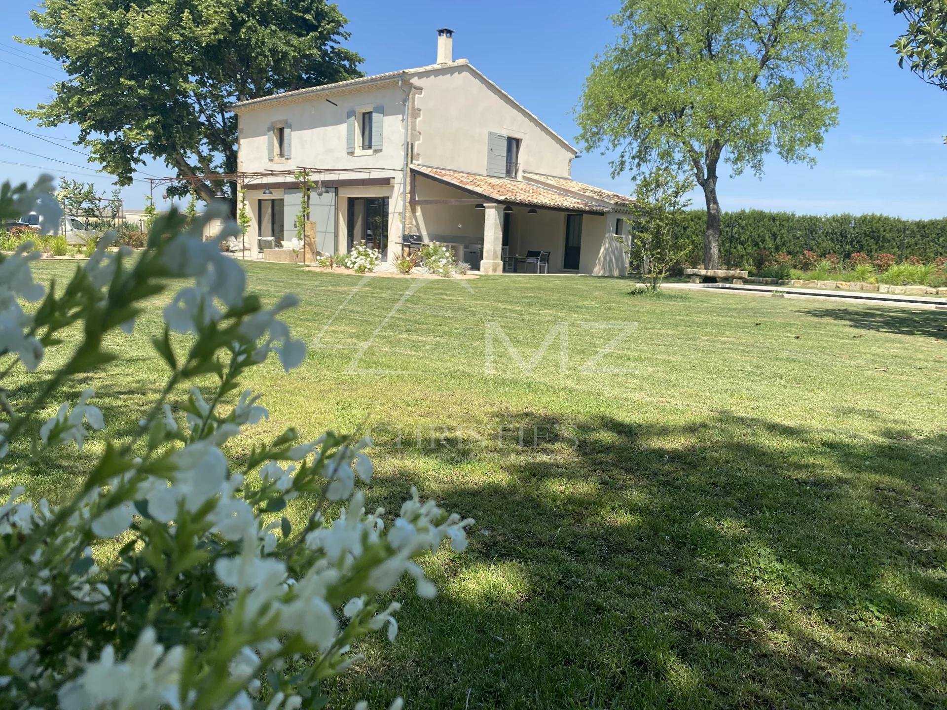 Other in Taillades, Provence-Alpes-Cote d'Azur 10763537