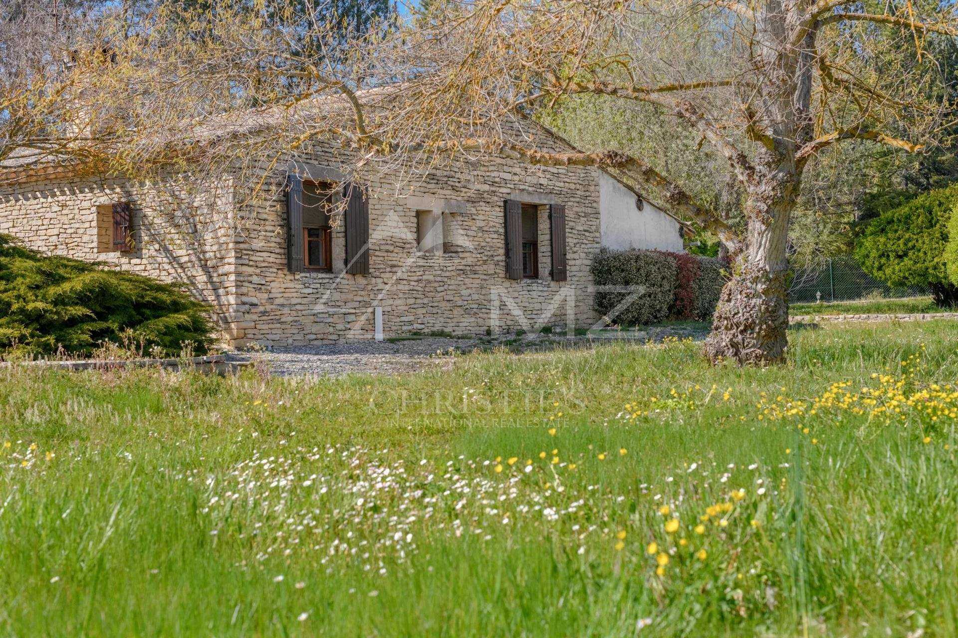 Huis in Gordes, Provence-Alpes-Côte d'Azur 10763538