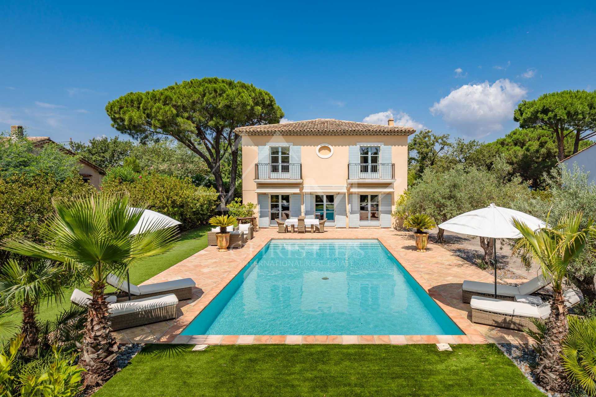 House in Gassin, Provence-Alpes-Cote d'Azur 10763560