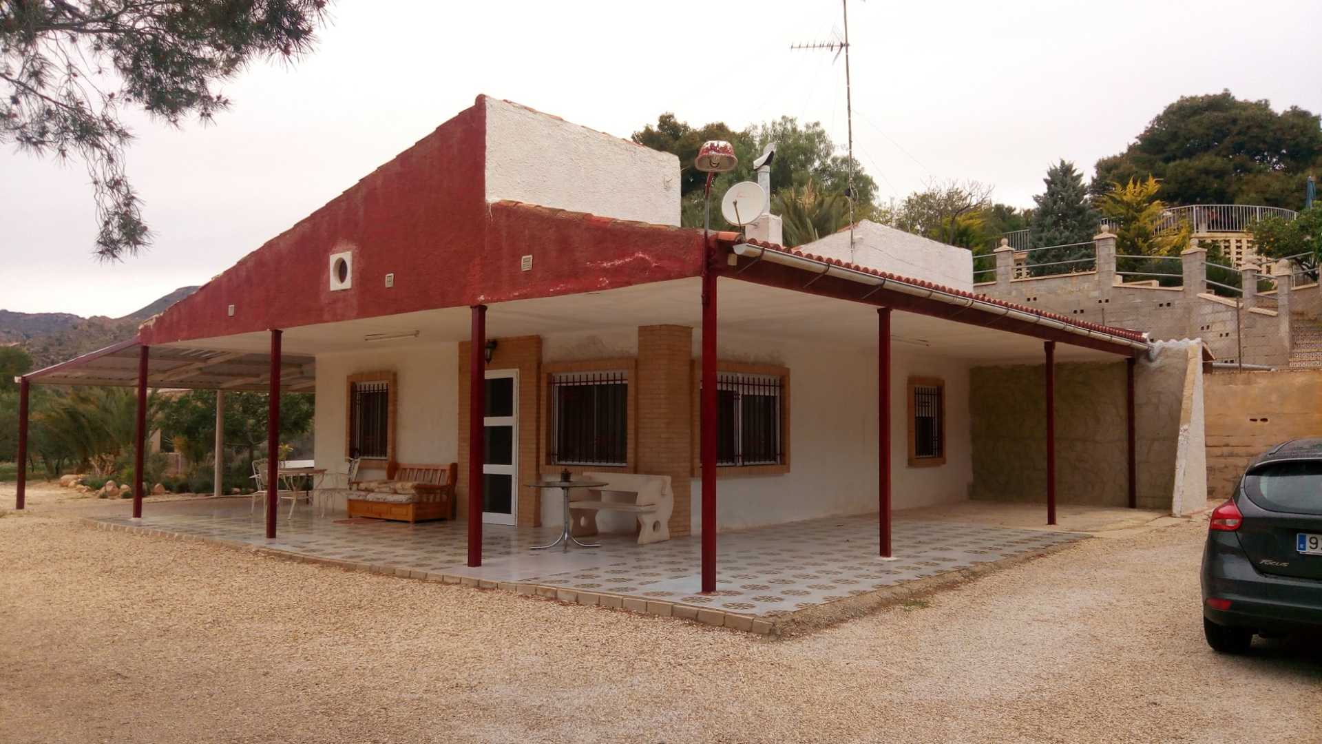 بيت في Crevillent, Valencian Community 10763631