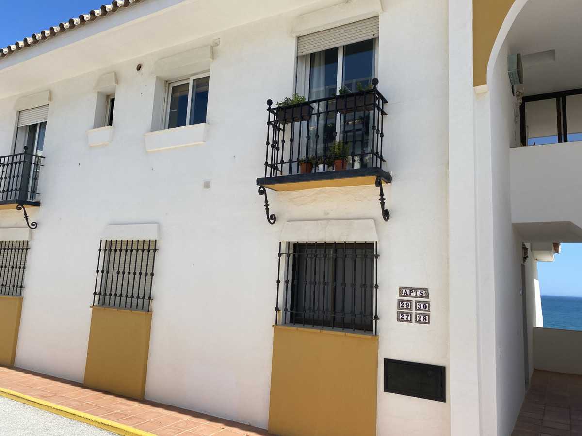 Condominium in Las Lagunas de Mijas, Andalucía 10764799