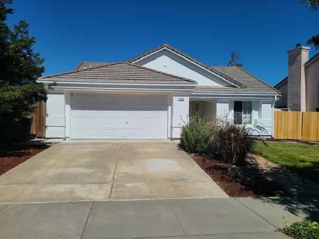 Residential in Fairfield, 1565 Northwood Drive 10765200