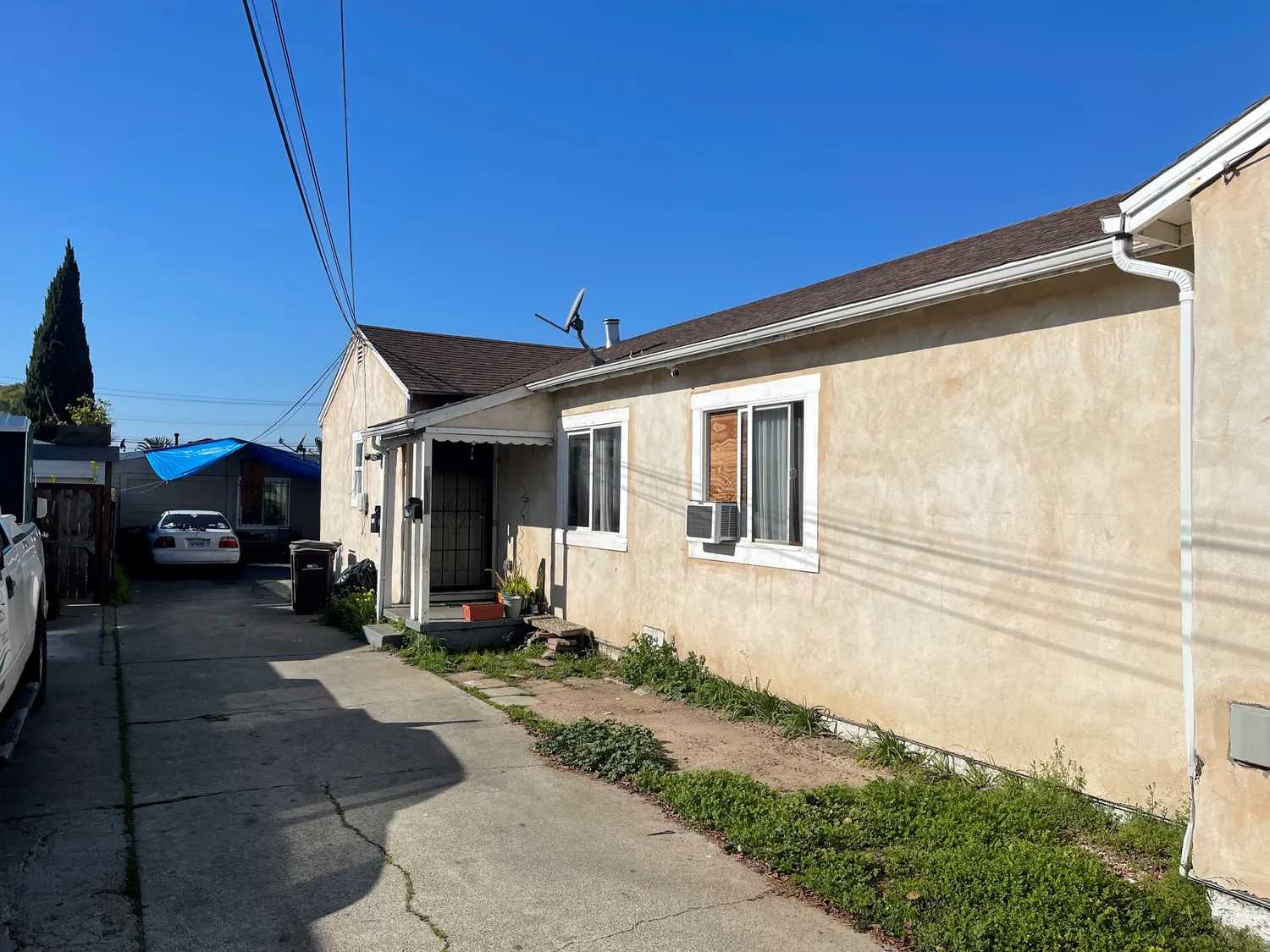 Multiple Houses in Oakland, 9837 Plymouth Street 10765203