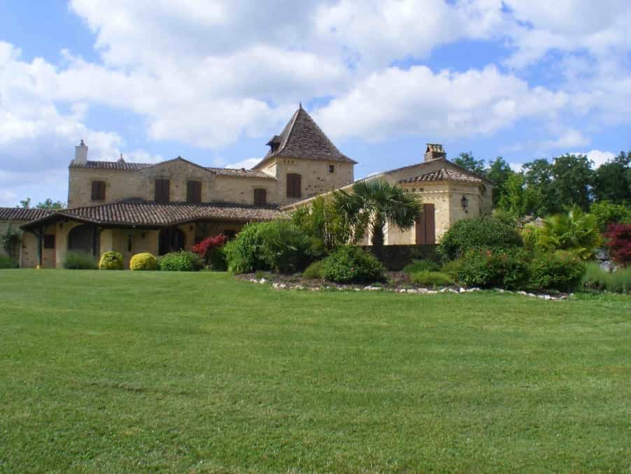Huis in Montagnac-sur-Lede, Nouvelle-Aquitanië 10765896