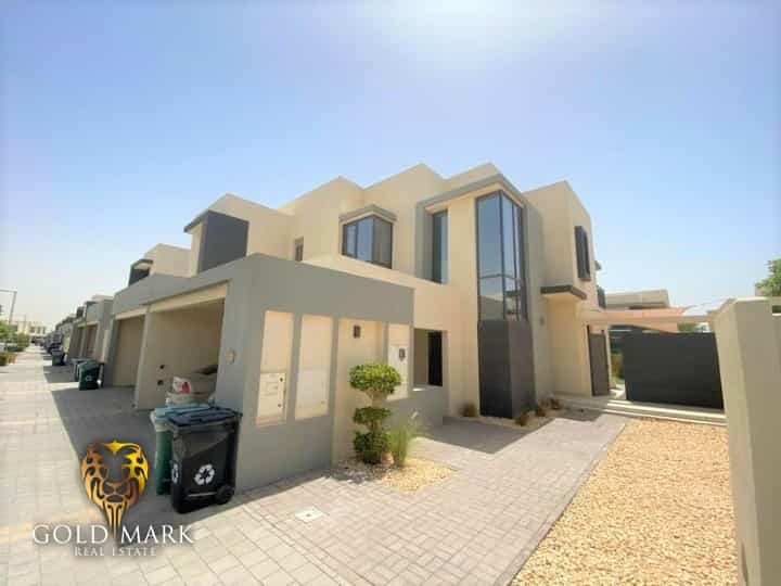 Huis in Dubai, Dubai 10766141
