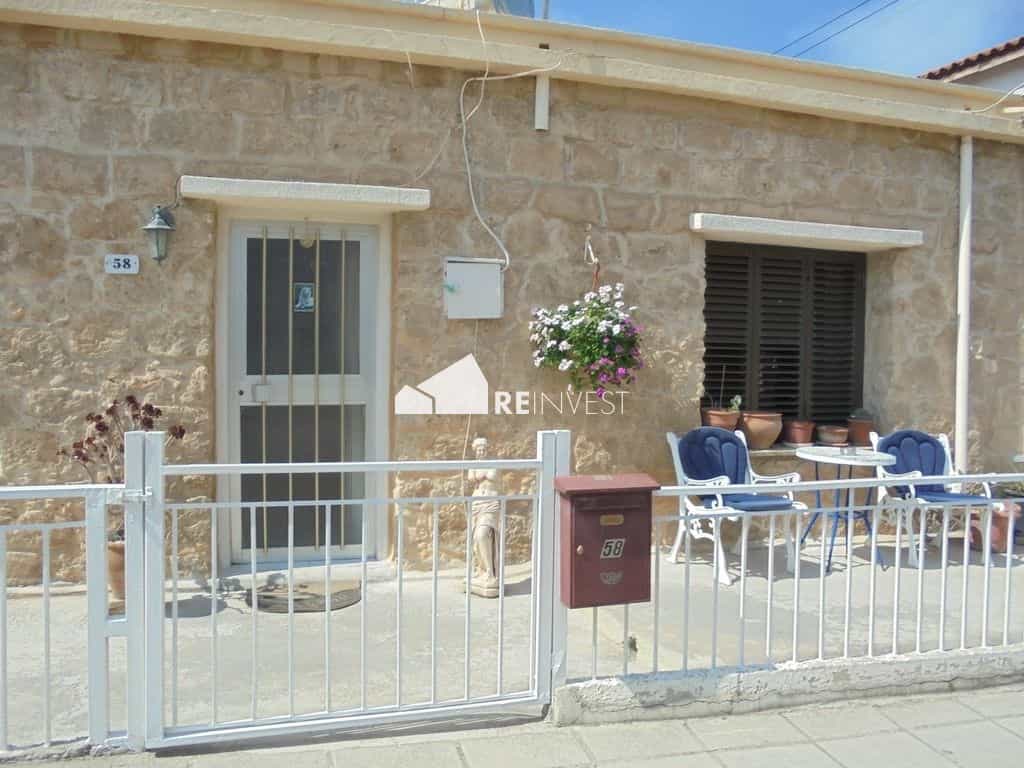 Haus im Chloraka, Paphos 10766262