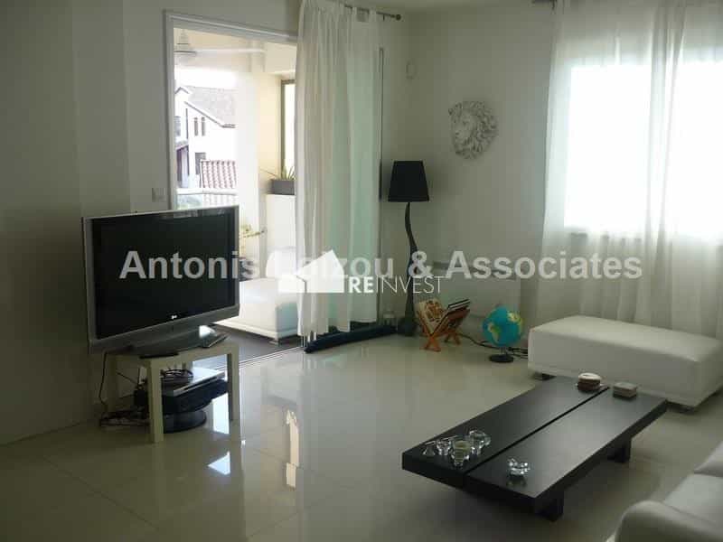 Condominium in Nicosia, Lefkosia 10766619