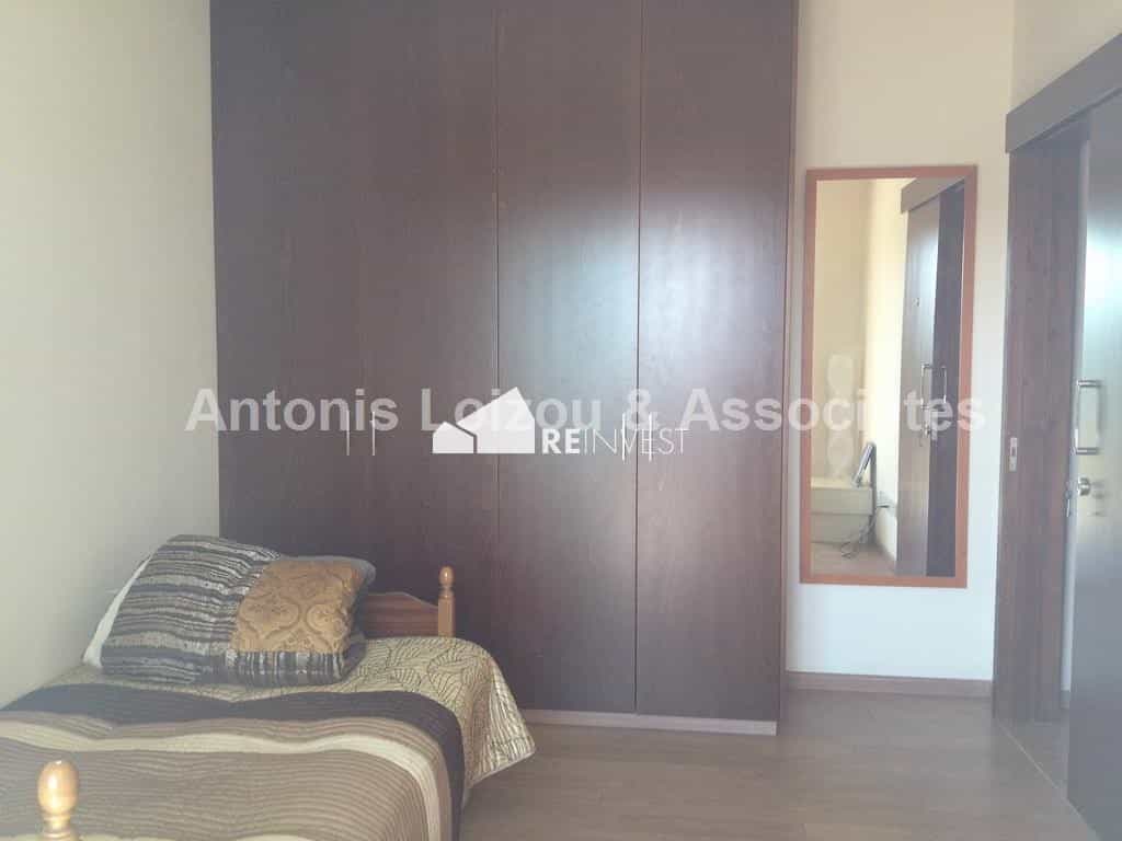 公寓 在 Lakatamia, Nicosia 10766624