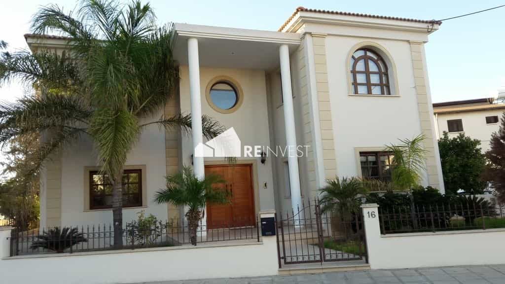 House in Nicosia, Lefkosia 10766681