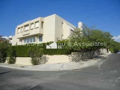 casa en Nicosia, Lefkosia 10766743