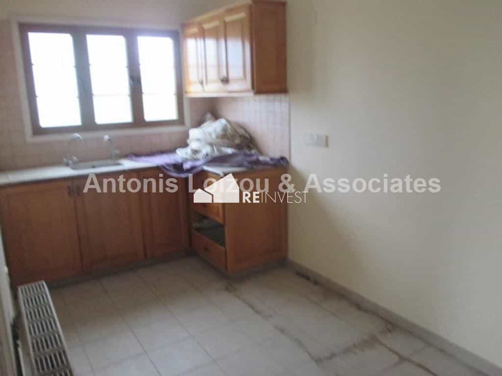 casa en Aradip, Larnaka 10766771